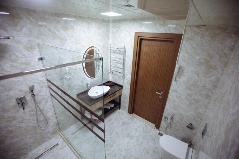 Bathroom 3, La Corne Hotel Baku, Baku