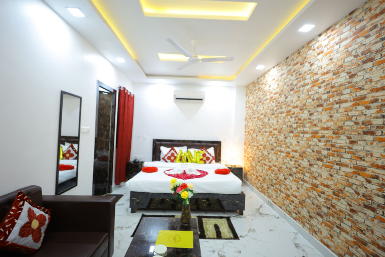 Others 4, Hotel Rajani, Bareilly
