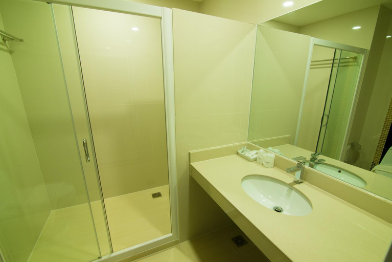 Bathroom 4, Som O House Hotel, Muang Nakhon Ratchasima