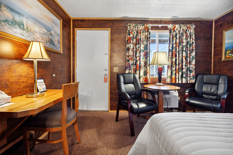 Others 4, Vindel Motel, Emmet