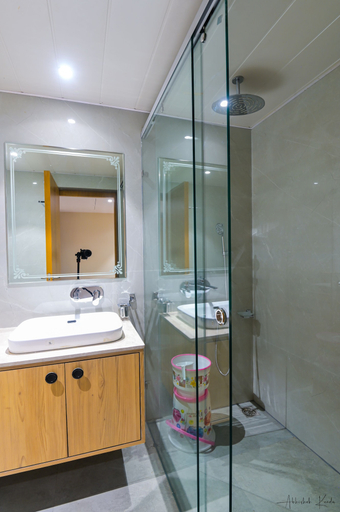Bathroom 3, HOTEL PRATAP PALACE, Bastar