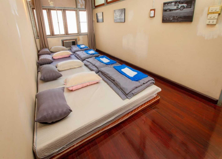 Bedroom 2, Baan Kong Hostel, Takua Pa