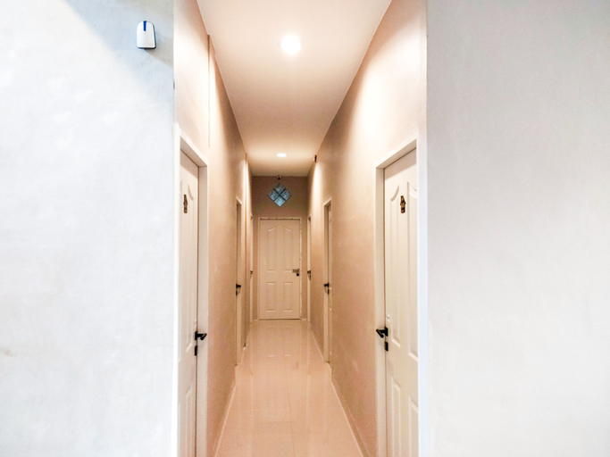 Others 4, Wikost Premiere Inn Mitra RedDoorz, Batang