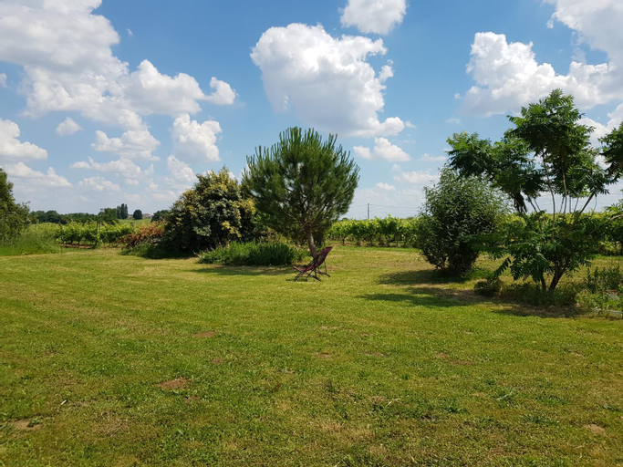 2, Chambre avec salle de bains privative, Charente