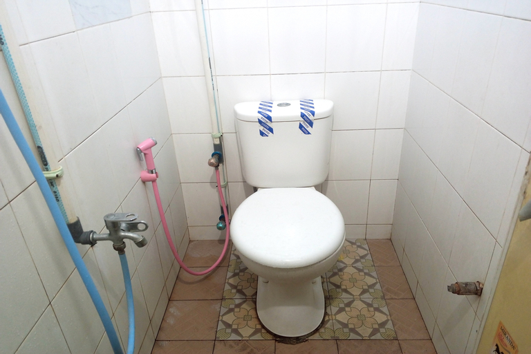Bathroom 9