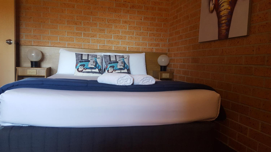 Bedroom 18