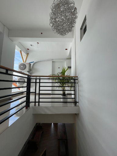 Public Area 2, Midpoint Suites, Naval