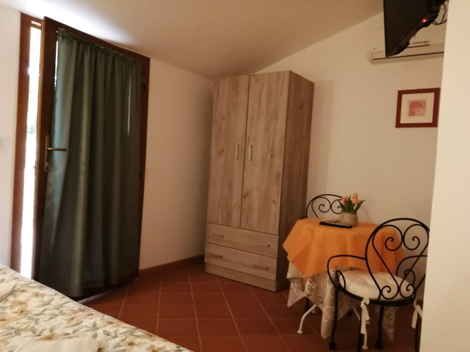 Others 5, B&B 8380 Saturnia Terme, Grosseto