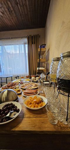 Food & Drinks 2, Memory basket, Kutaisi