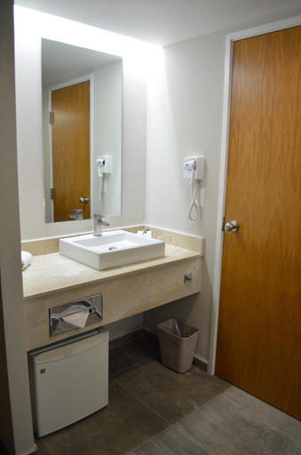 Bathroom 5, Casa Inn Business Hotel Celaya, Celaya