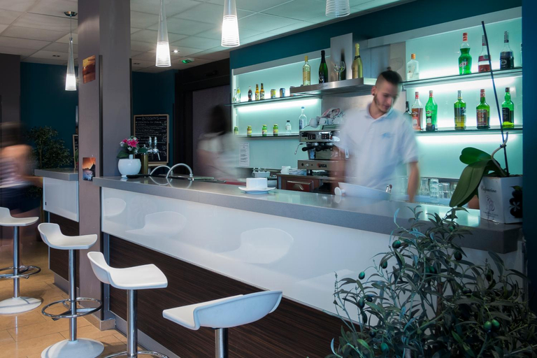 Food & Drinks 5, Residence Les Calanques, Corse-du-Sud