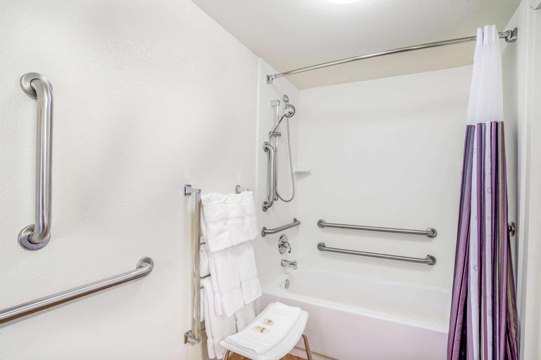 Bathroom 3