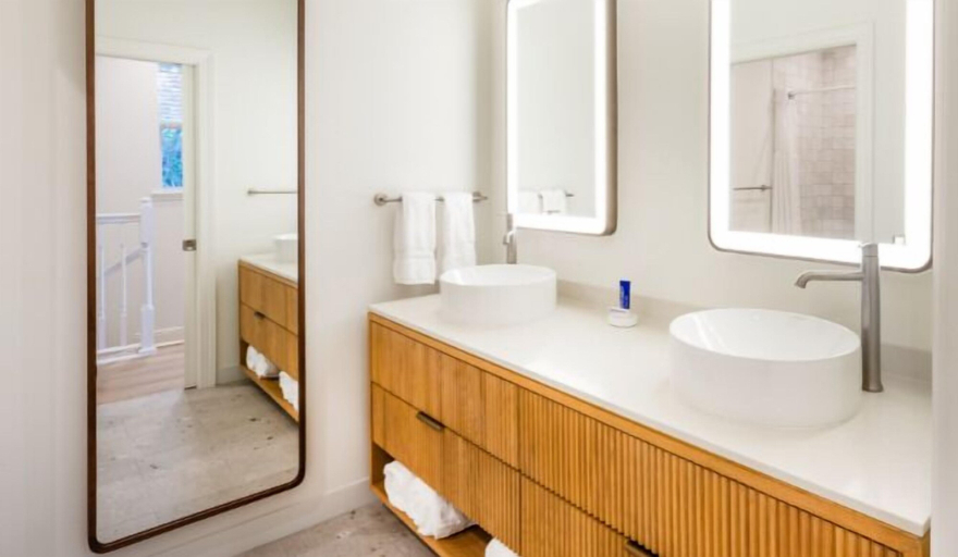 Bathroom 3, Bayside Villas by Islander Resort, Monroe