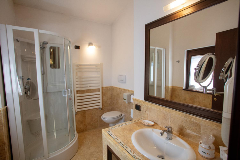Bathroom 3