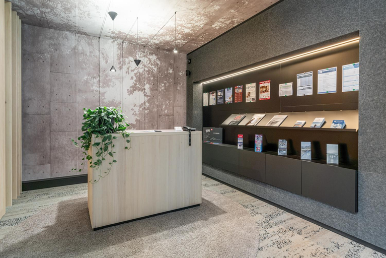 Public Area 2, Viktoria Sölden, Imst