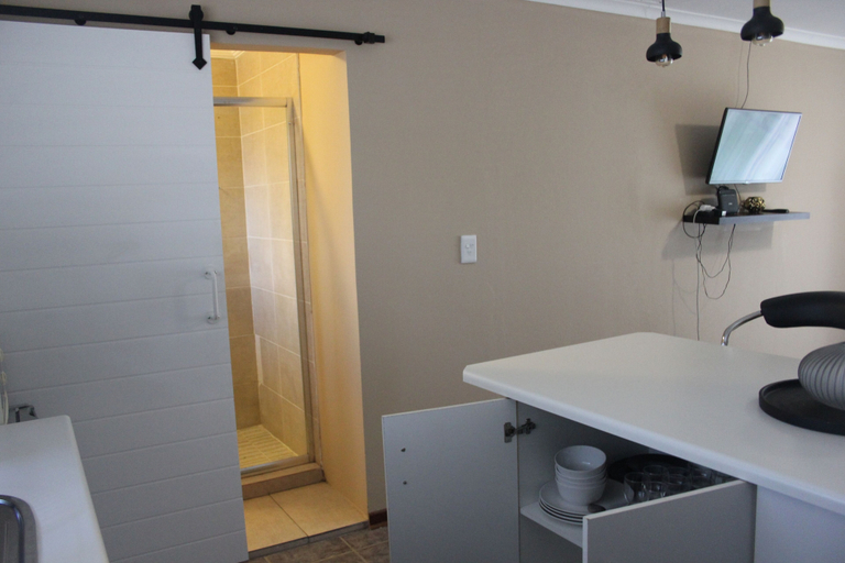 Bathroom 4, Chic & Serene 1-Bed Haven in Roodepoort, City of Johannesburg