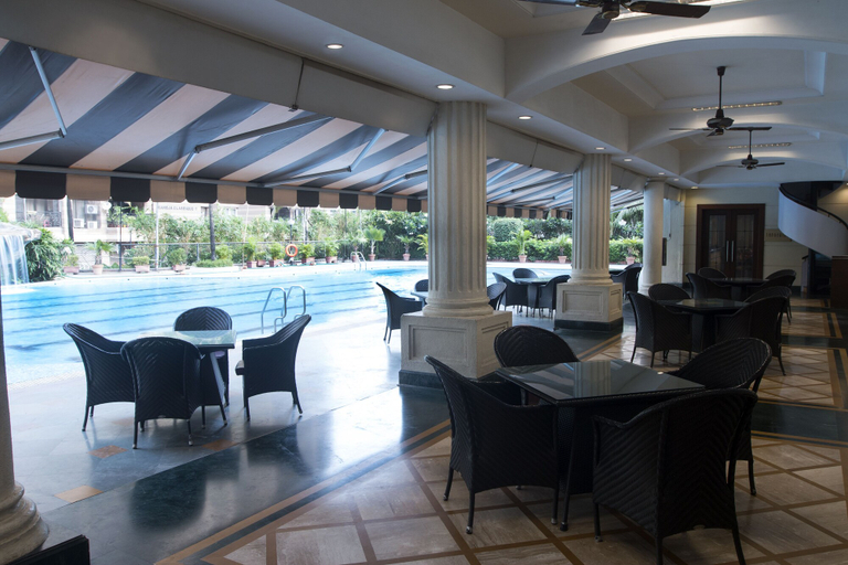 Food & Drinks 5, The Classique Club, Mumbai Suburban