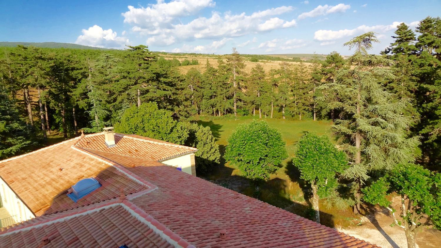 Others 5, Chateau Ferrassieres, Drôme