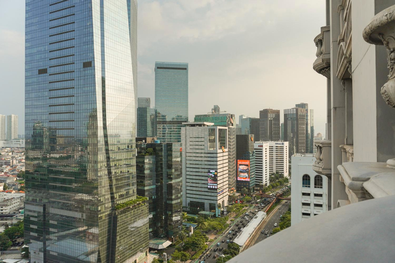 Exterior & Views, Luxurious and Strategic 4BR Da Vinci Apartment By Travelio, Central Jakarta