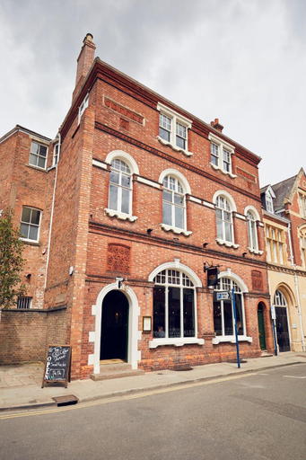 Exterior & Views 2, The Old Coffee Tavern, Warwickshire