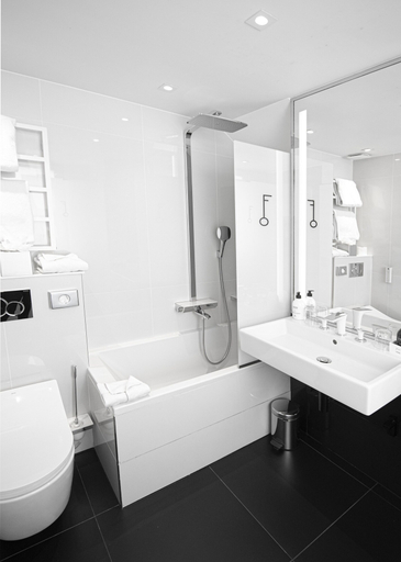 Bathroom 4, Félicien & SPA, Paris
