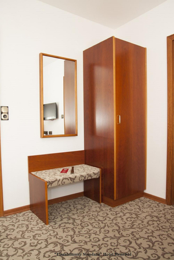 Bedroom 3, Hotel & Restaurant Bienefeld, Rhein-Kreis Neuss