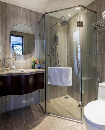 Bathroom 4