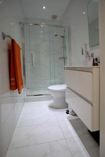 Bathroom 3, Escape to St Julians, St Julian's