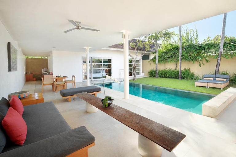 Swimming Pool 9