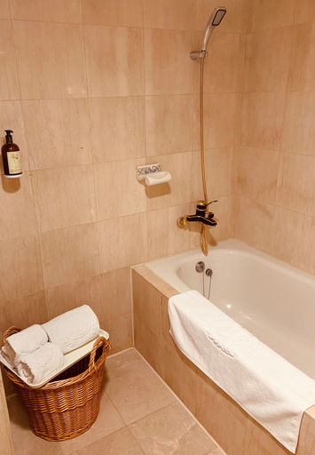 Bathroom 4, Kingdom Hotel, Hsinchu City