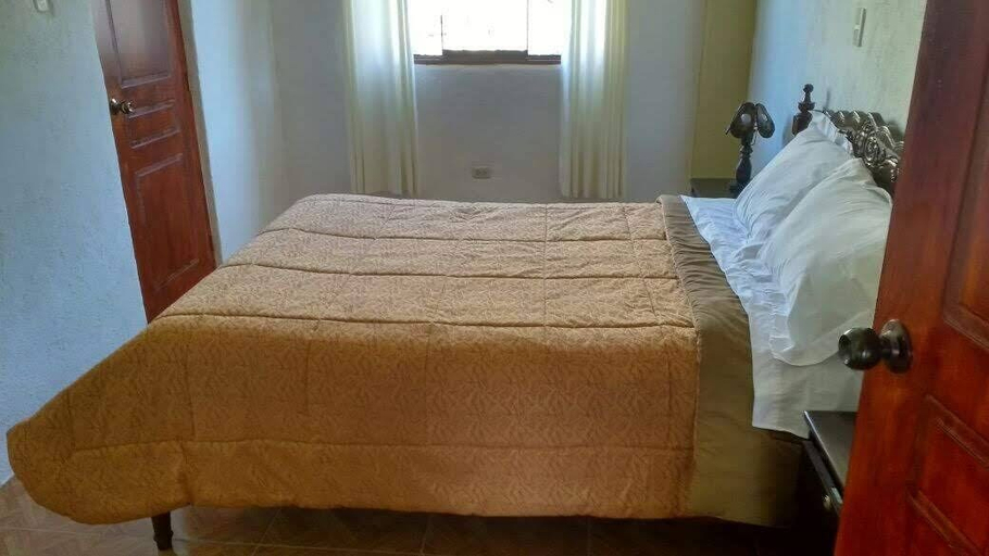 Bedroom 2, La Casa de Piedra Ecolodge, Urubamba