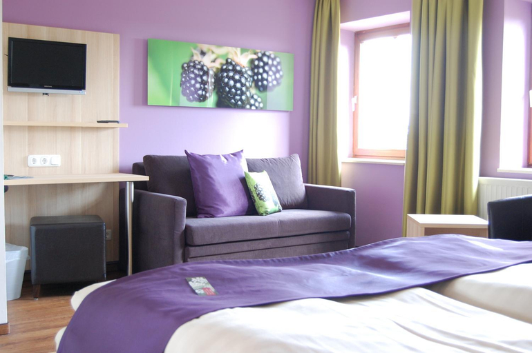 Bedroom 2, Gasthof Linden & Wildkrauterhotel, Ansbach