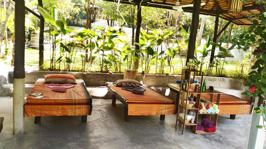 Others 5, Flower Power Village, Muang Ranong