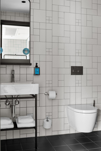 Bathroom 3, Comfort Hotel Xpress Youngstorget, Oslo
