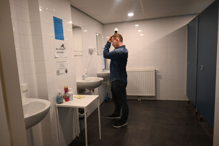 Bathroom 5, Dutchies Hostel, Amsterdam