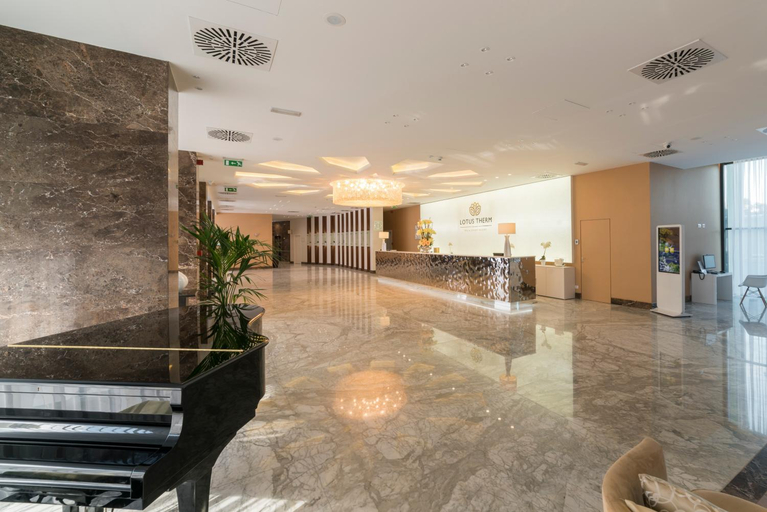 Public Area 4, Lotus Therm Spa&Luxury Resort, Sanmartin