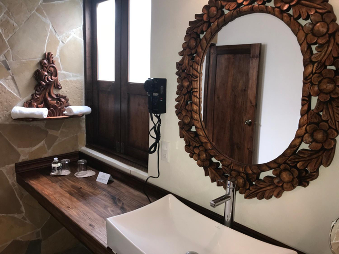 Bathroom 5, Grand María, San Cristóbal de las Casas