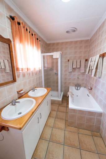 Bathroom 4