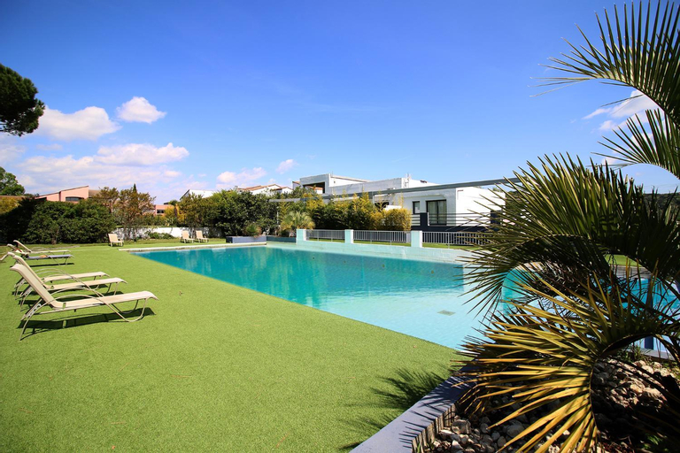 Swimming Pool 2