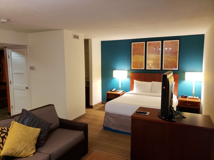 Bedroom 4, Tysons Corner Suites, A Baymont by Wyndham, Fairfax