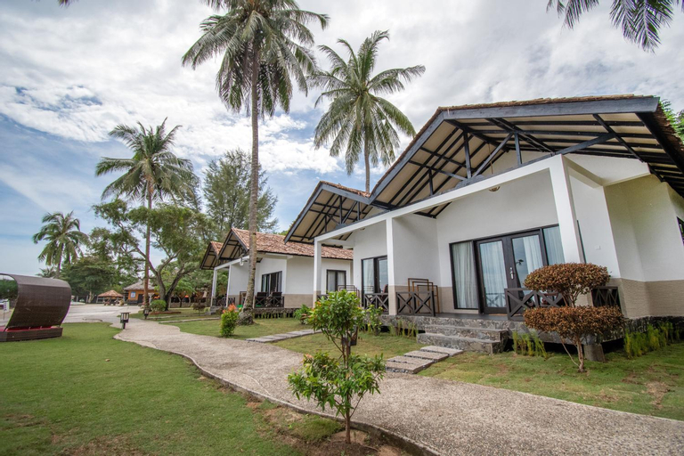 Exterior 7