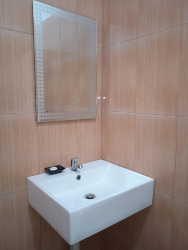 Bathroom 4, Madu Tiga Beach And Resort, Bintan
