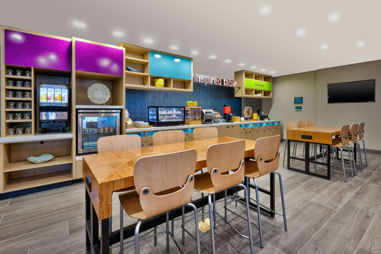 Food & Drinks 5, Home2 Suites by Hilton Wilmington Wrightsville Beach, New Hanover