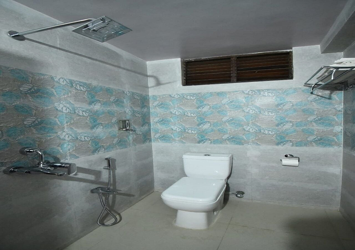 Bathroom 3, Hotel Shell Top , North Goa