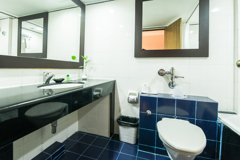 Bathroom 3, Halcyon Hotel Residences -  Bangalore, Bangalore