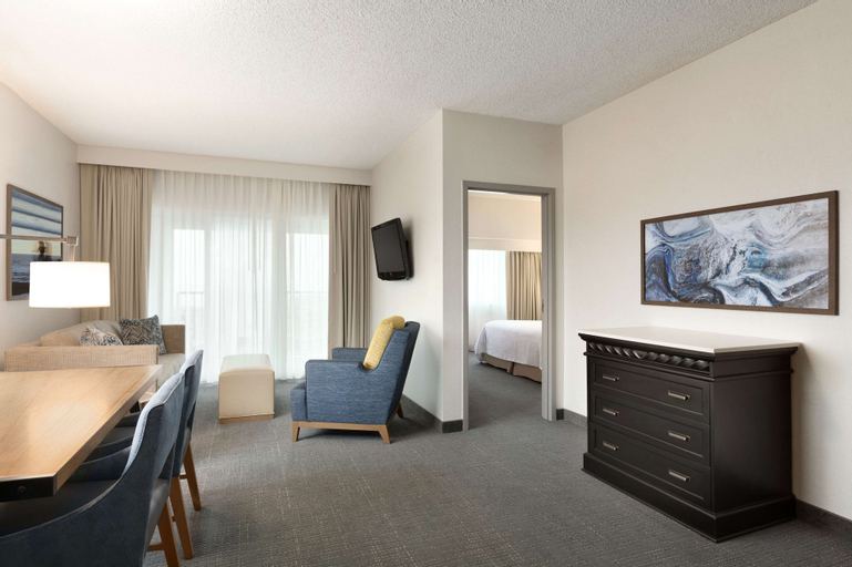 Bedroom 4, Embassy Suites by Hilton Monterey Bay Seaside, Monterey
