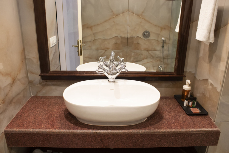 Bathroom 4, Hotel Rio Benaras, Varanasi