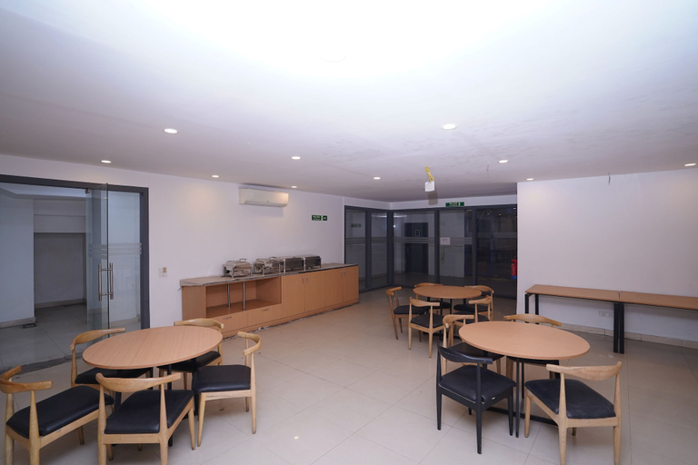 Food & Drinks 5, F9 Hotels, Delhi