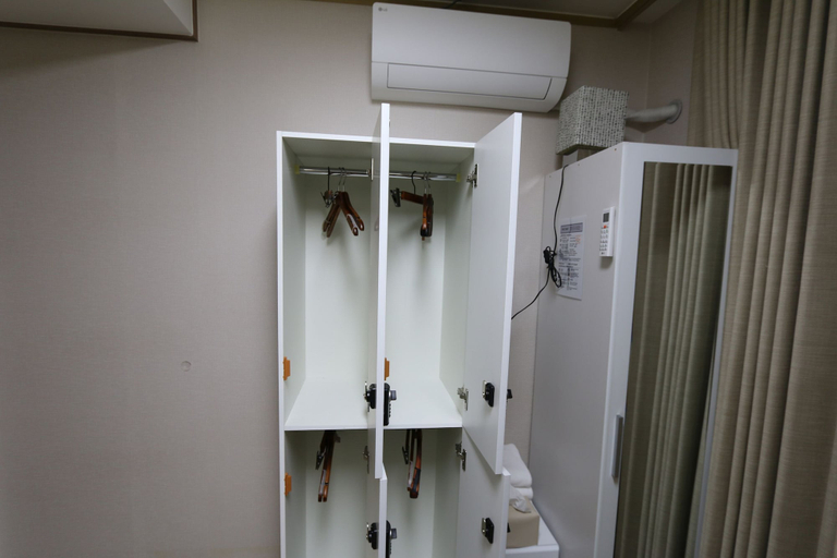 Bathroom 3, L3 Guesthouse, Mapo