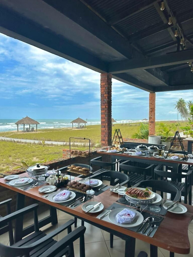 Food & Drinks 5, Breezes Beach Resort, Mfantsiman